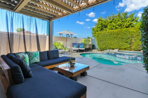 Tiny photo for 21 Ensenada Lane, Palm Desert, CA 92260 (MLS # 219154101DA)