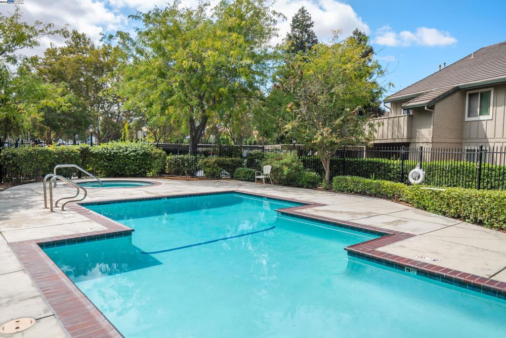 PITTSBURG - Residential