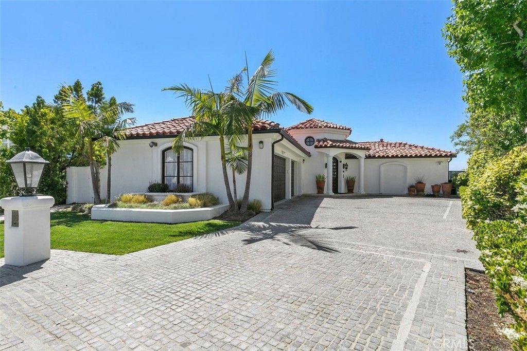 Photo of 12 Geneve, Newport Beach, CA 92660 (MLS # OC26053248)