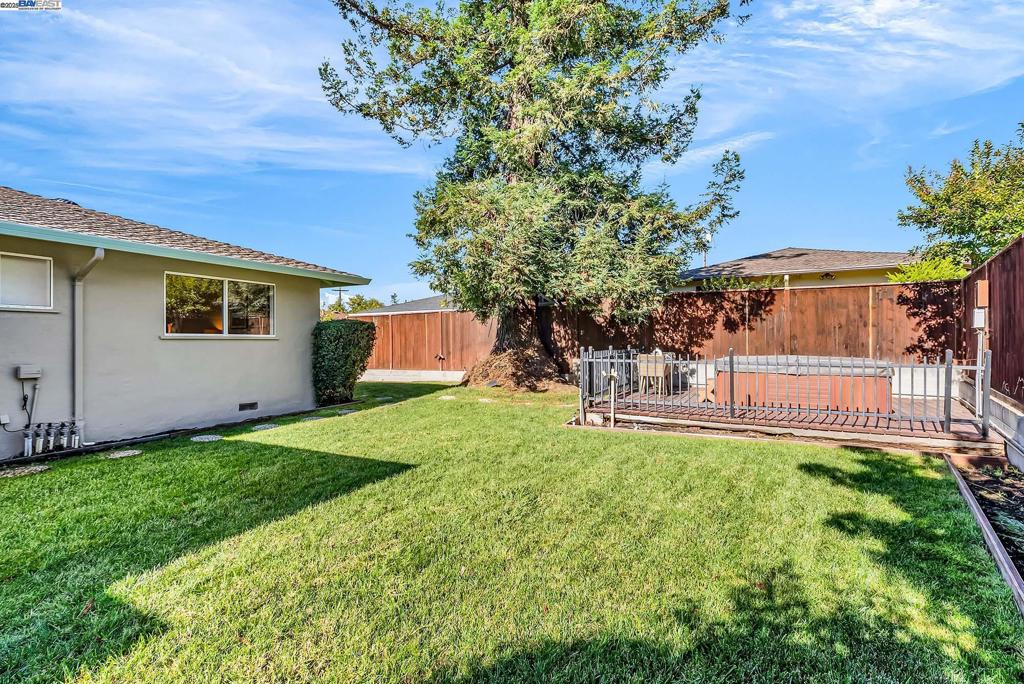 FAIRWAY PARK - Residential