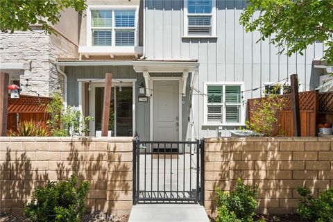 Photo of 22960 Harvest Mill Cir, Saugus, CA 91350 (MLS # SR26089868)