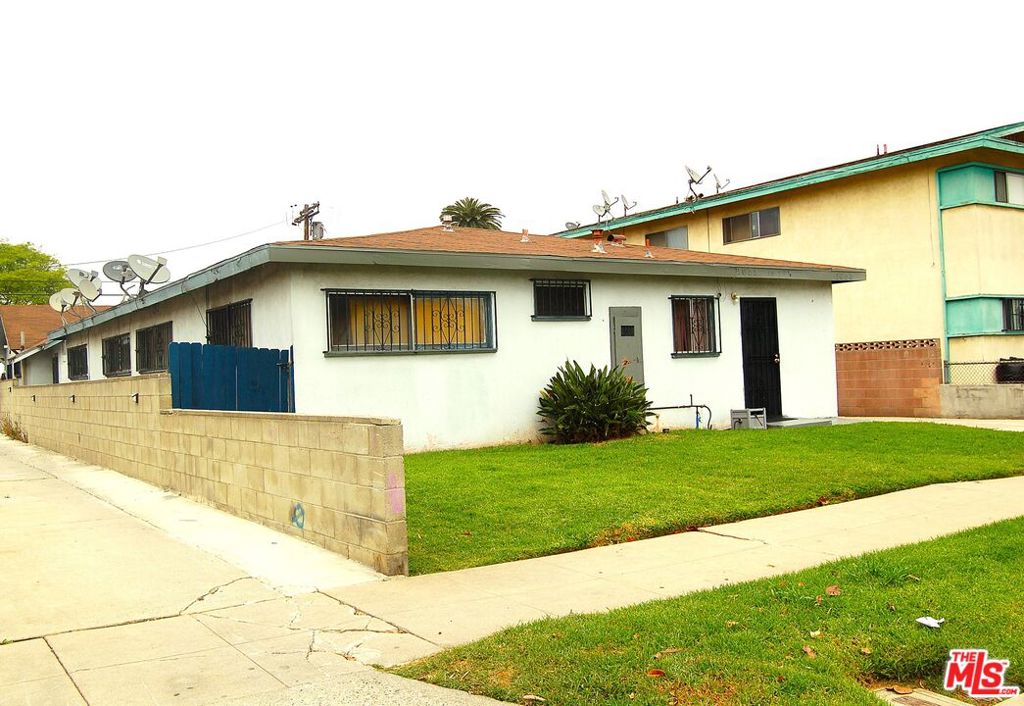 1/2 W 84th Street
