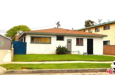 Photo of 1/2 W 84th Street, Los Angeles, CA 90047 (MLS # 26828255)