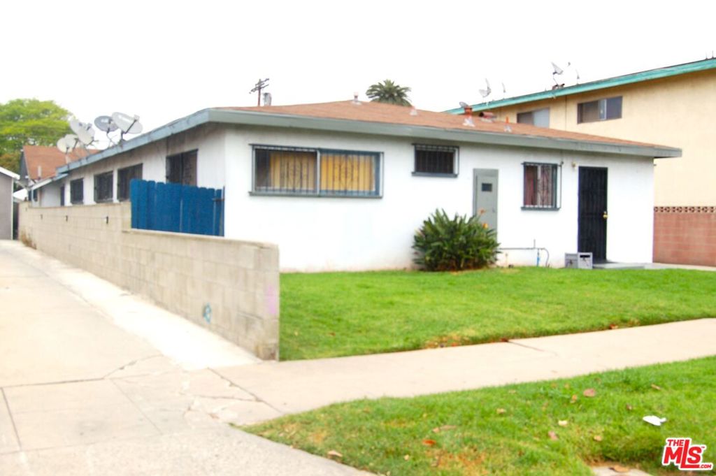 1/2 W 84th Street