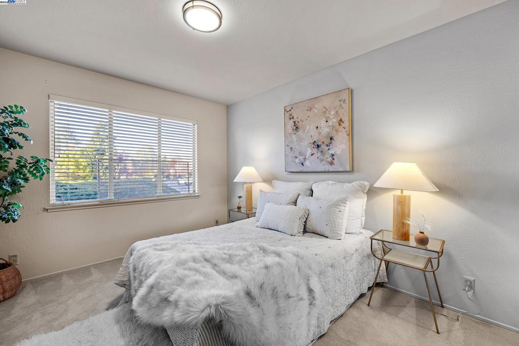 MISSION RANCH - Residential