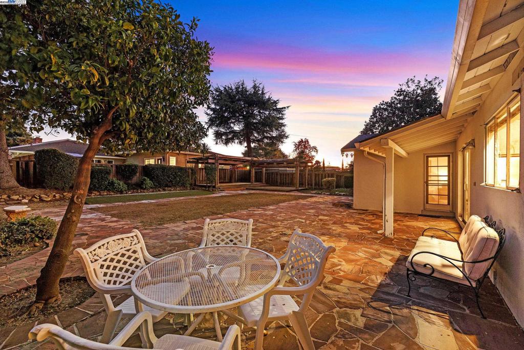 MISSION RANCH - Residential