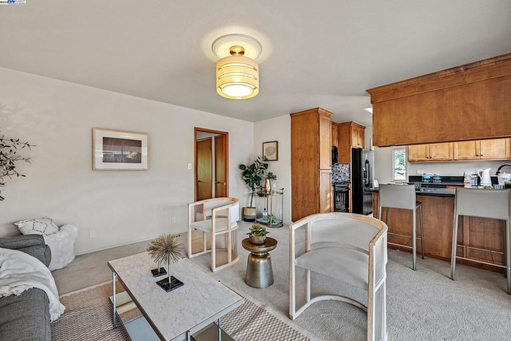 MISSION RANCH - Residential