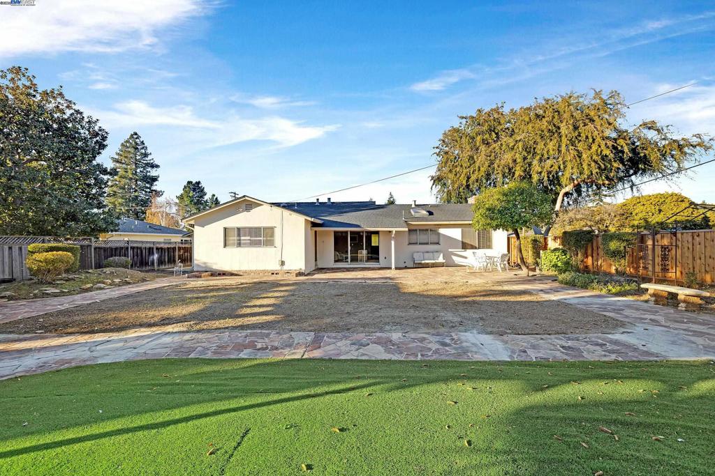 MISSION RANCH - Residential