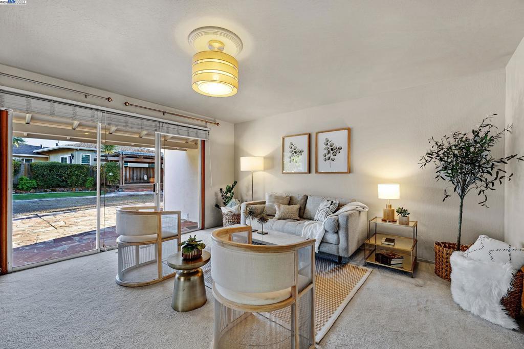 MISSION RANCH - Residential