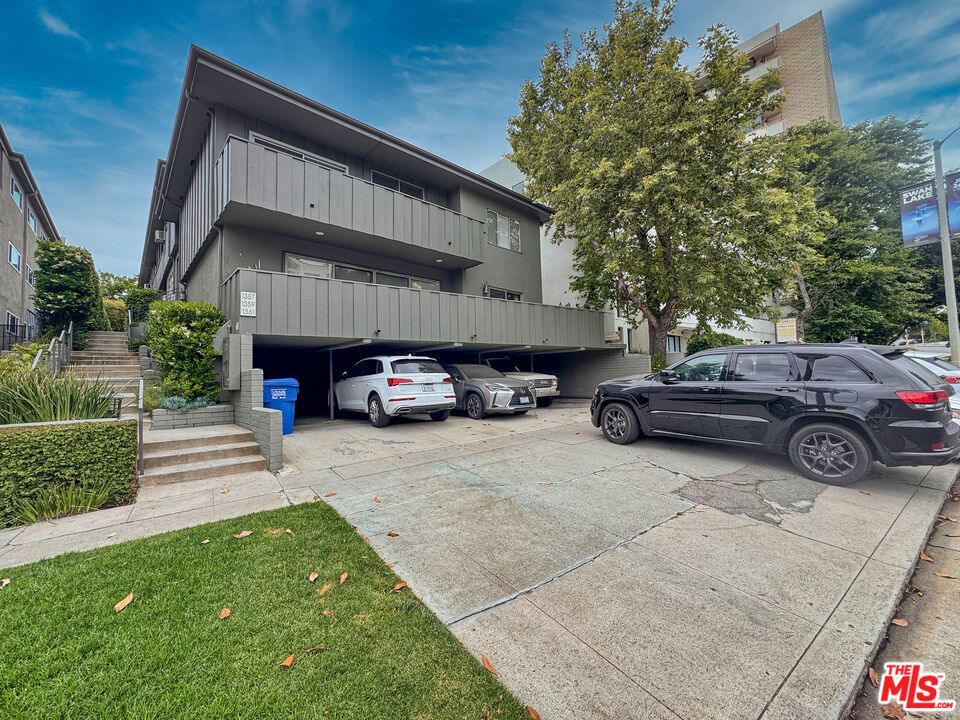 1357 1361 S Beverly Glen Boulevard