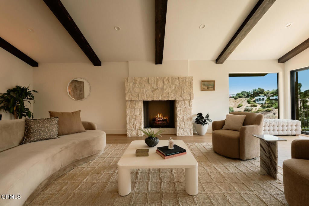 Photo of 3250 Coldwater Canyon Avenue, Los Angeles, CA 91604 (MLS # P1-28127)