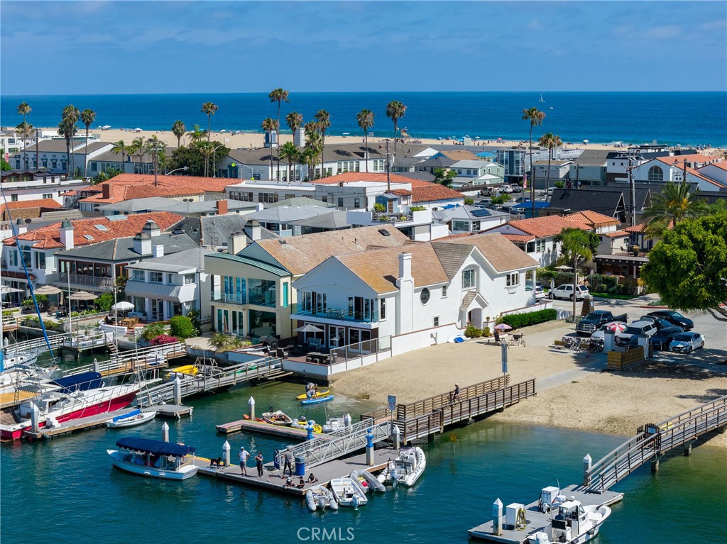 Properties 1444 W Bay
