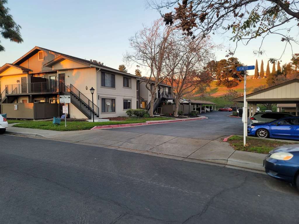 Photo of 234 Entrada Plz #276, Union City, CA 94587 (MLS # 41121142)