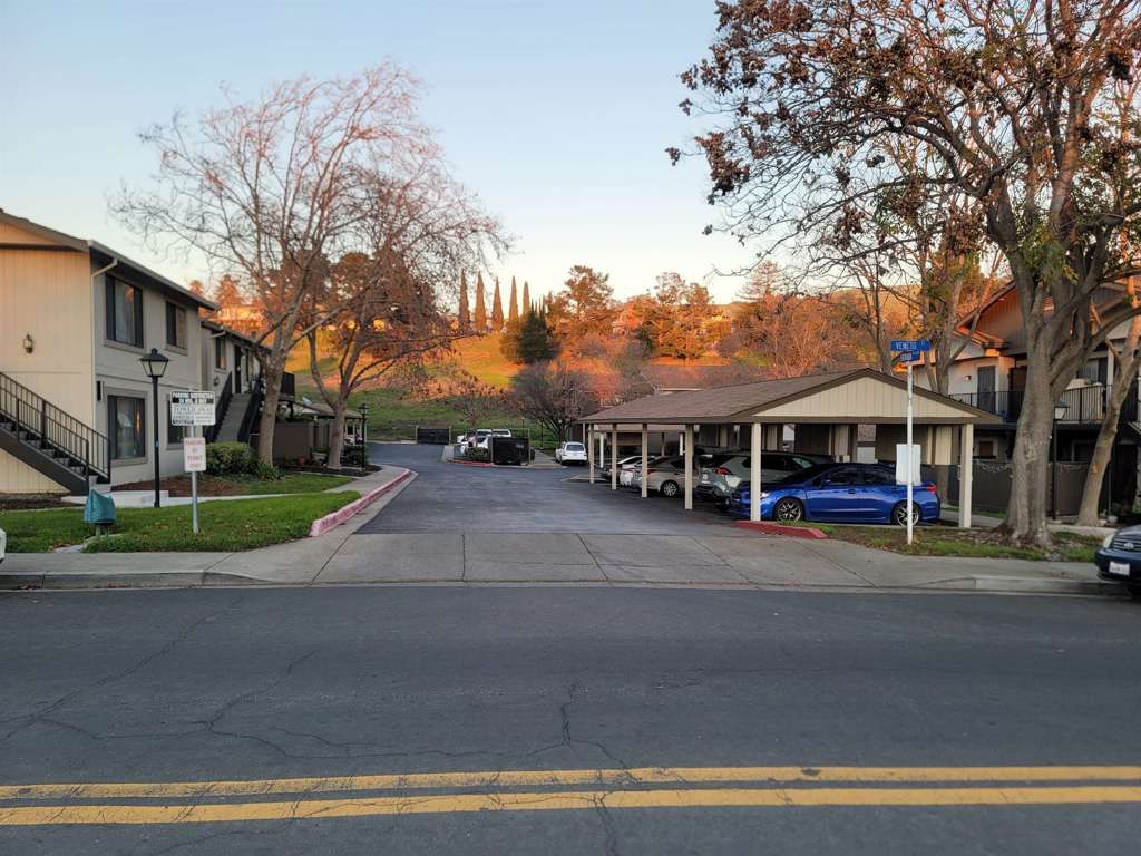 Photo of 234 Entrada Plz #276, Union City, CA 94587 (MLS # 41121142)