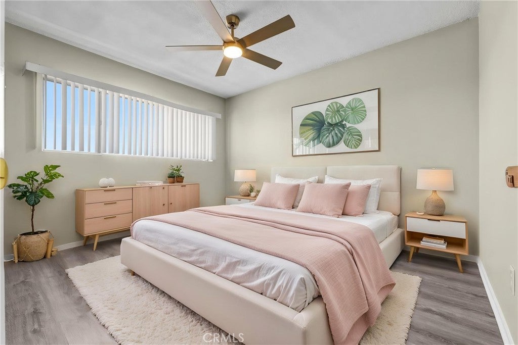 Photo of 114 N Eucalyptus Avenue #7, Inglewood, CA 90301 (MLS # SR26112931)