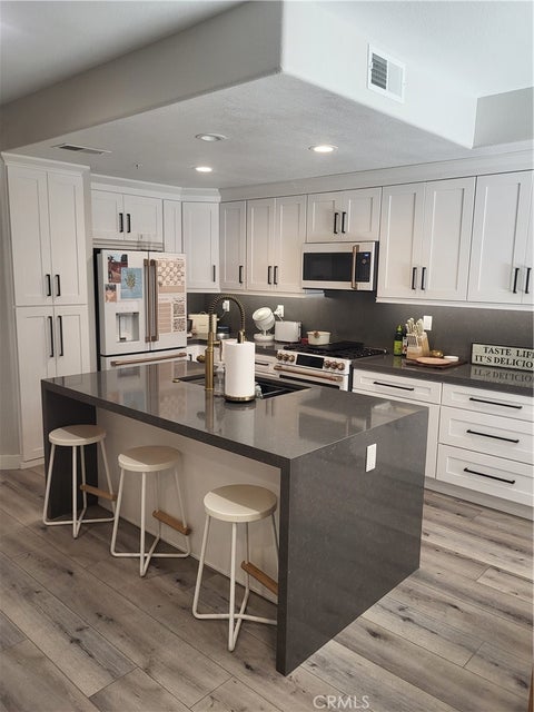 Photo of 26373 #1302 Arboretum WAY, Murrieta, CA 92563 (MLS # SW26204789)