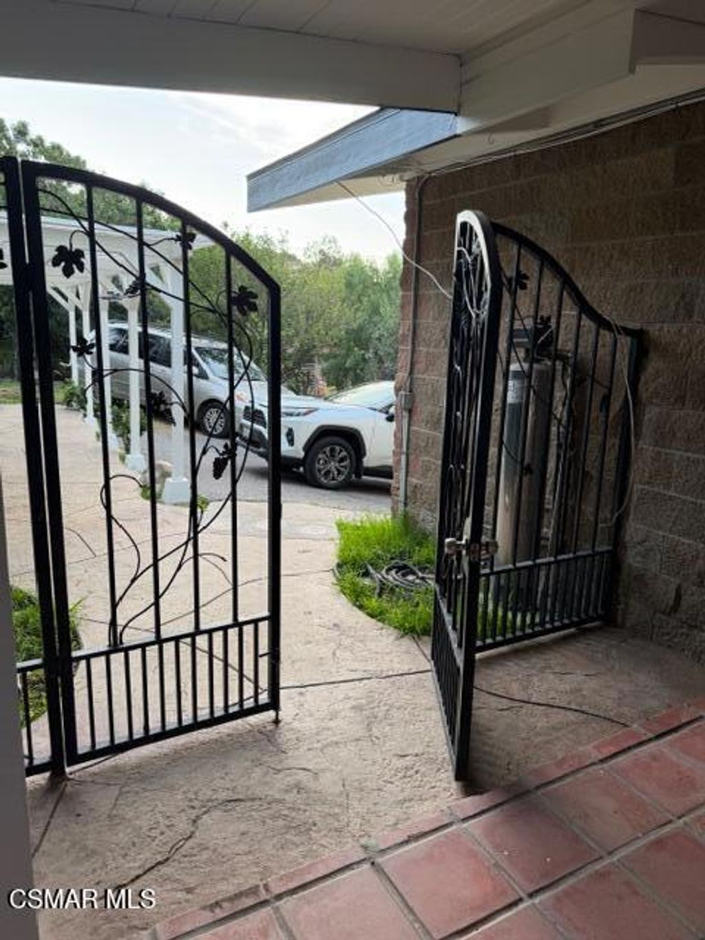 Photo of 1324 Rudolph Drive, Newbury Park, CA 91320 (MLS # 226000236)