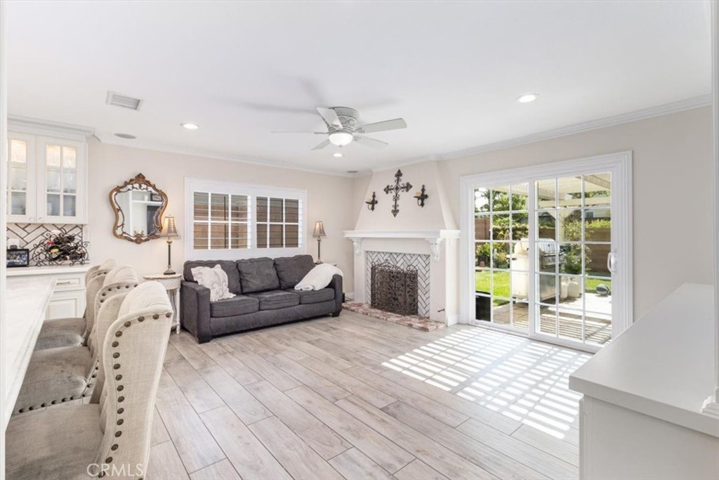 Prestige (15) Tr 5792 (PRES) - Residential