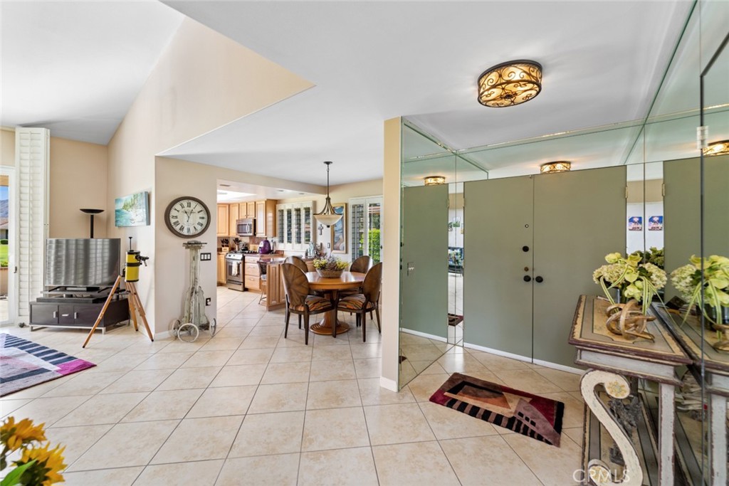 Sunrise C.C. (32185) - Residential