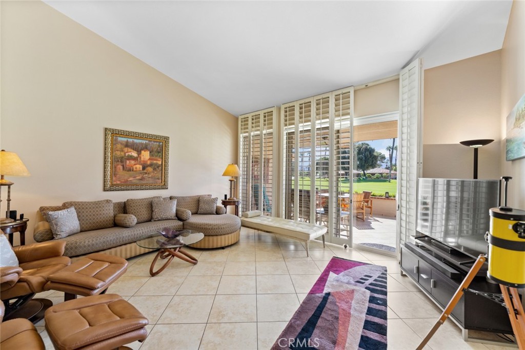 Sunrise C.C. (32185) - Residential