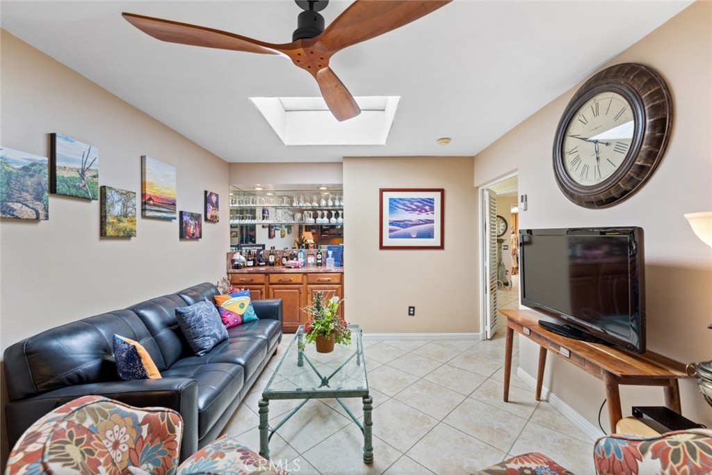 Sunrise C.C. (32185) - Residential