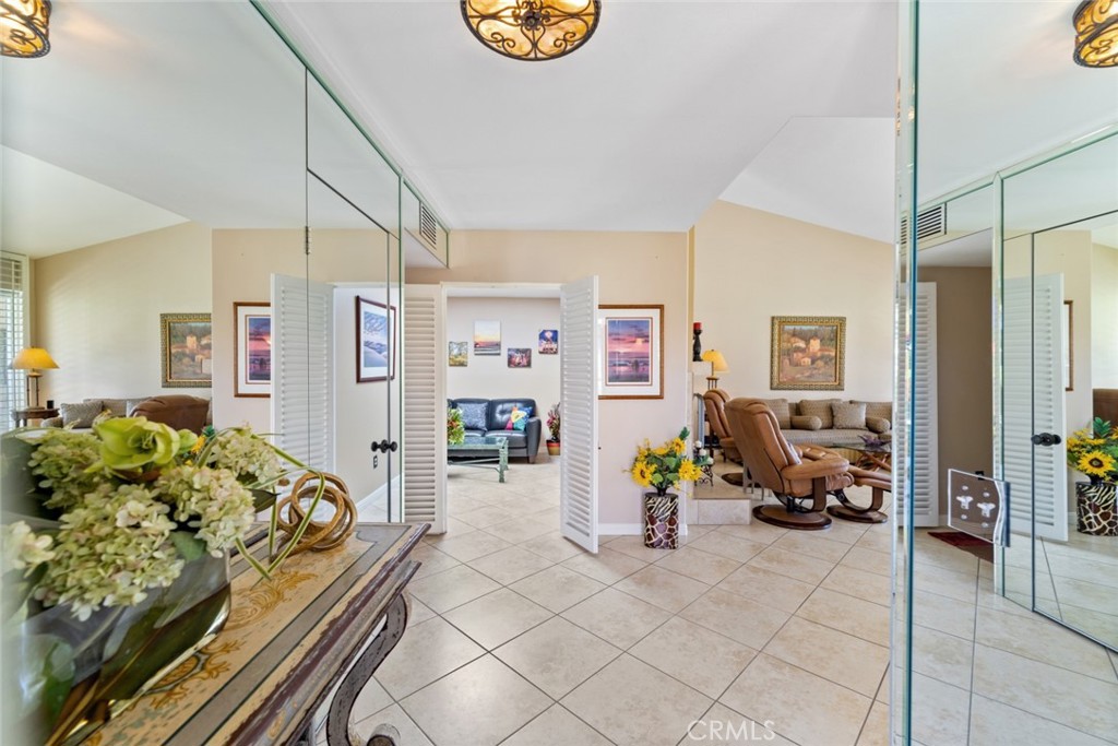 Sunrise C.C. (32185) - Residential