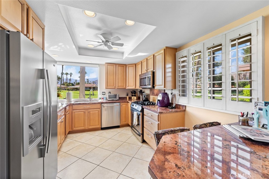 Sunrise C.C. (32185) - Residential