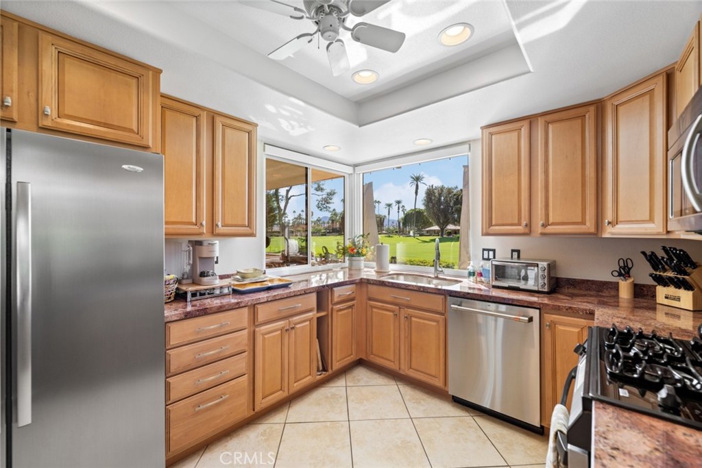 Sunrise C.C. (32185) - Residential