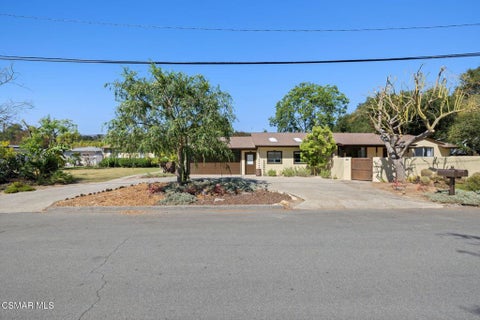 Photo of 50 Brandt Avenue, Oak View, CA 93022 (MLS # 226003262)