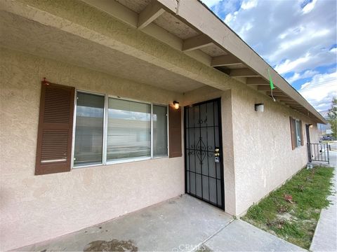 Photo of 354 E 1st Street, San Jacinto, CA 92583 (MLS # WS26079860)