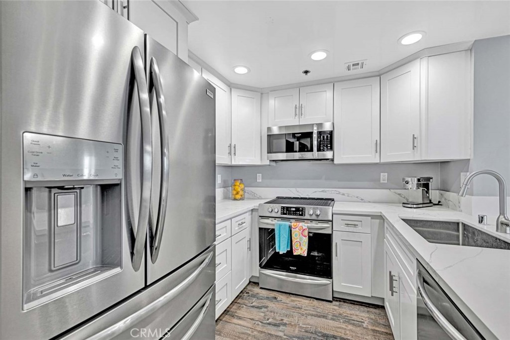 525 E Seaside Way 1504