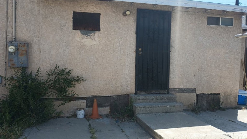 8894 Juniper
