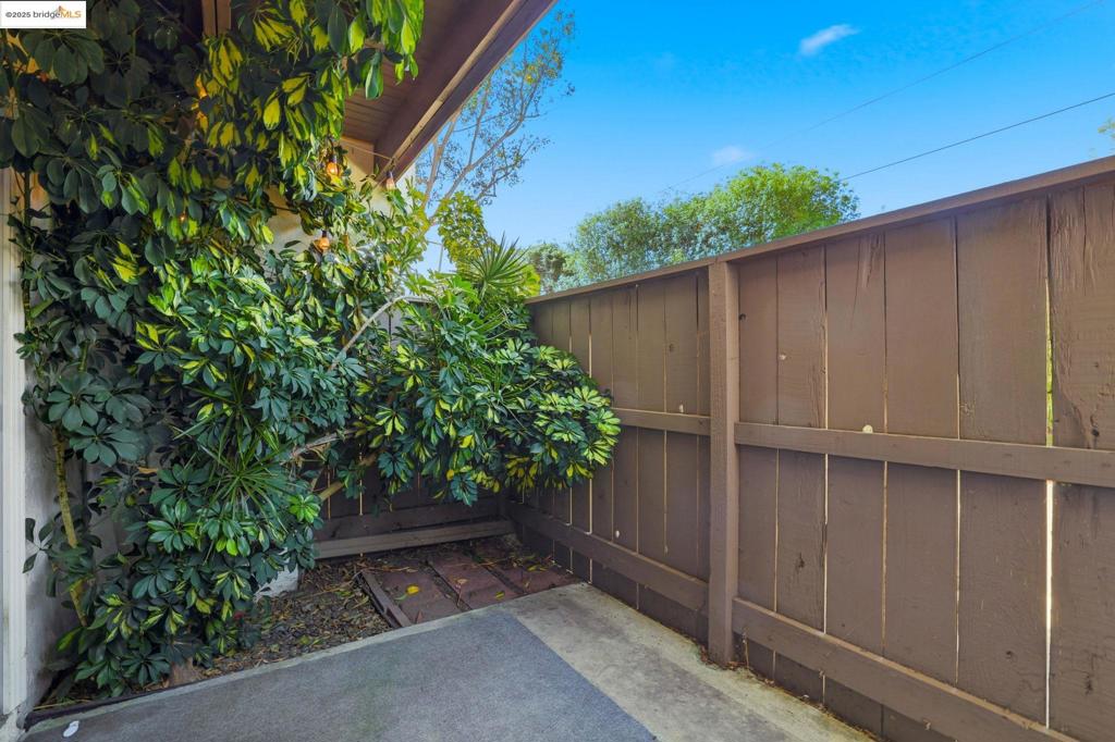 PONDEROSA PARK - Residential