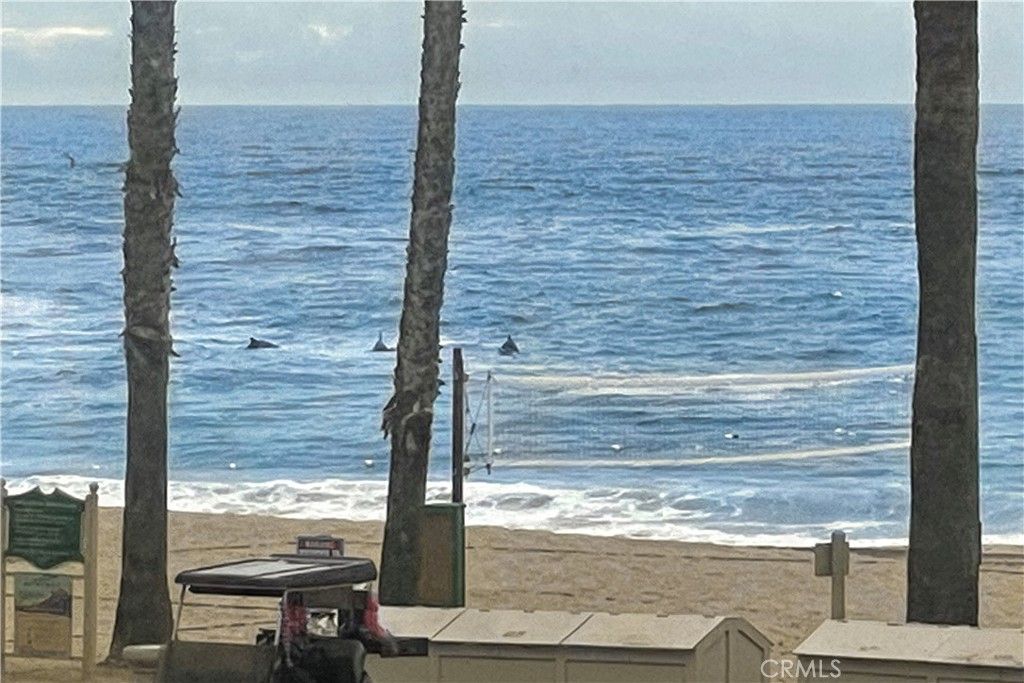 Photo of 74 Emerald Bay, Laguna Beach, CA 92651 (MLS # LG25040442)