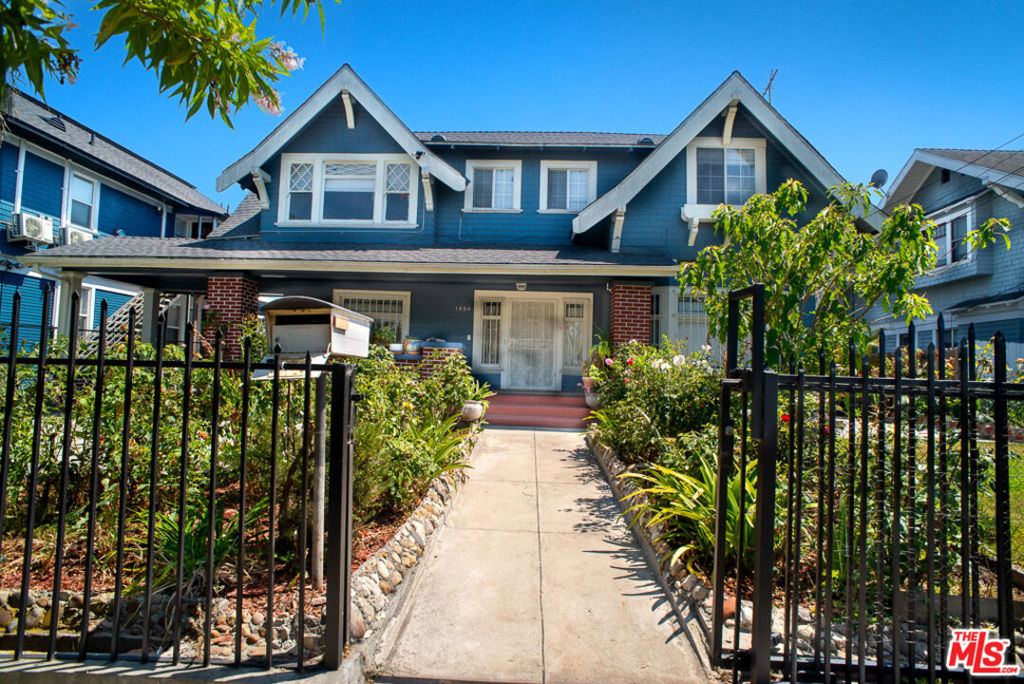1454 W 28th Street