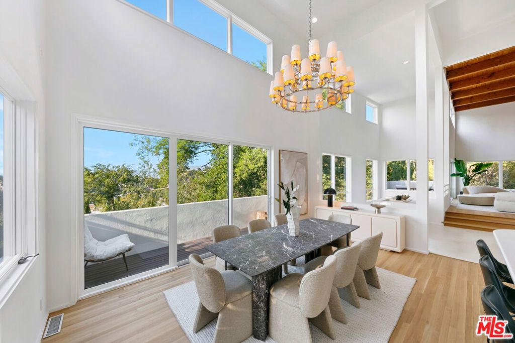 Photo of 6969 Woodrow Wilson Drive, Los Angeles, CA 90068 (MLS # 25575717)