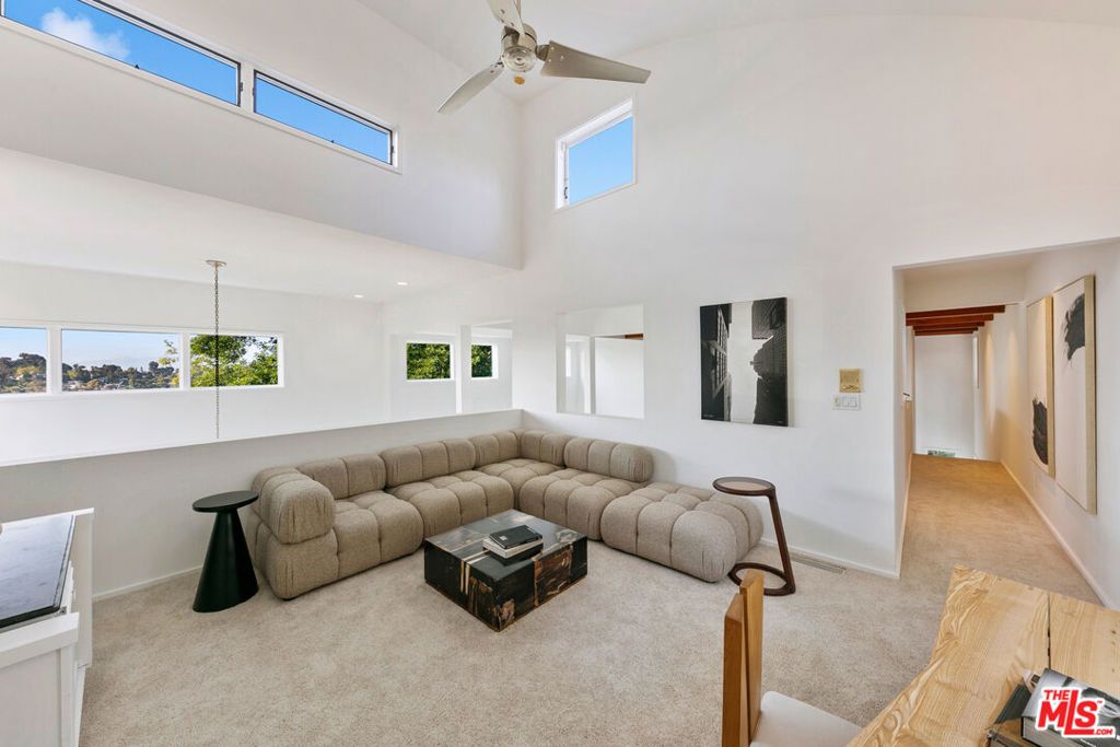 Photo of 6969 Woodrow Wilson Drive, Los Angeles, CA 90068 (MLS # 25575717)