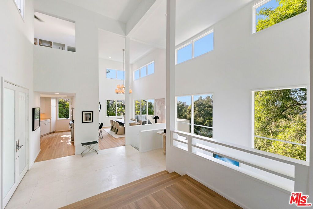 Photo of 6969 Woodrow Wilson Drive, Los Angeles, CA 90068 (MLS # 25575717)