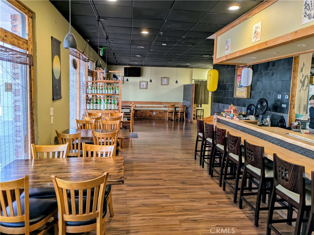 15928 Ventura Boulevard