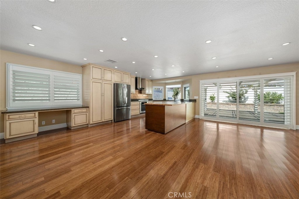 21281 Calle Recreo, Lake Forest CA 92630 - Photo 7
