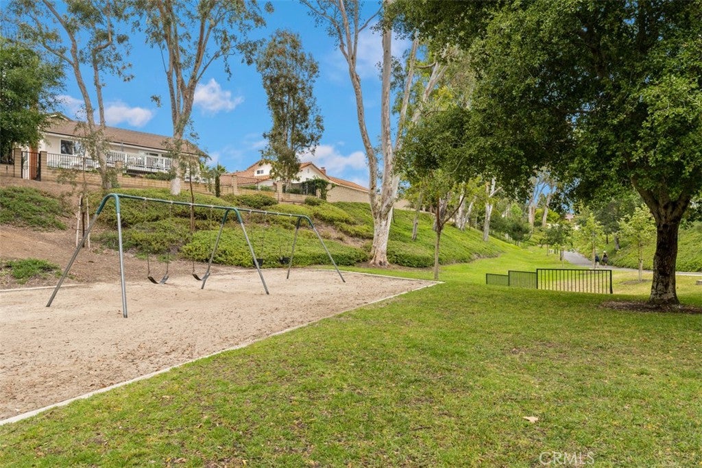 21281 Calle Recreo, Lake Forest CA 92630 - Photo 38