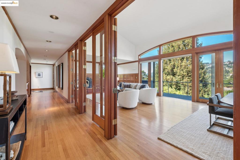 UPPER ROCKRIDGE - Residential