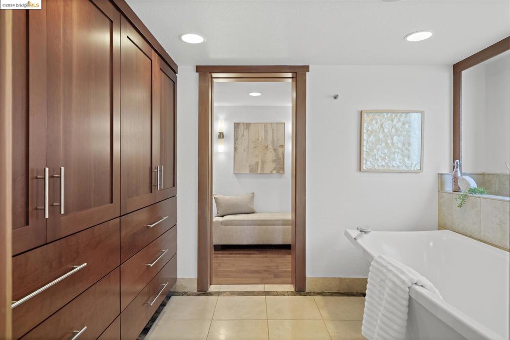 LOWER MONTCLAIR - Residential