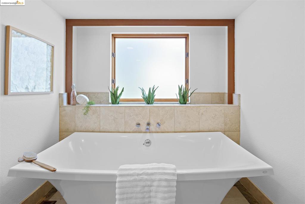 LOWER MONTCLAIR - Residential