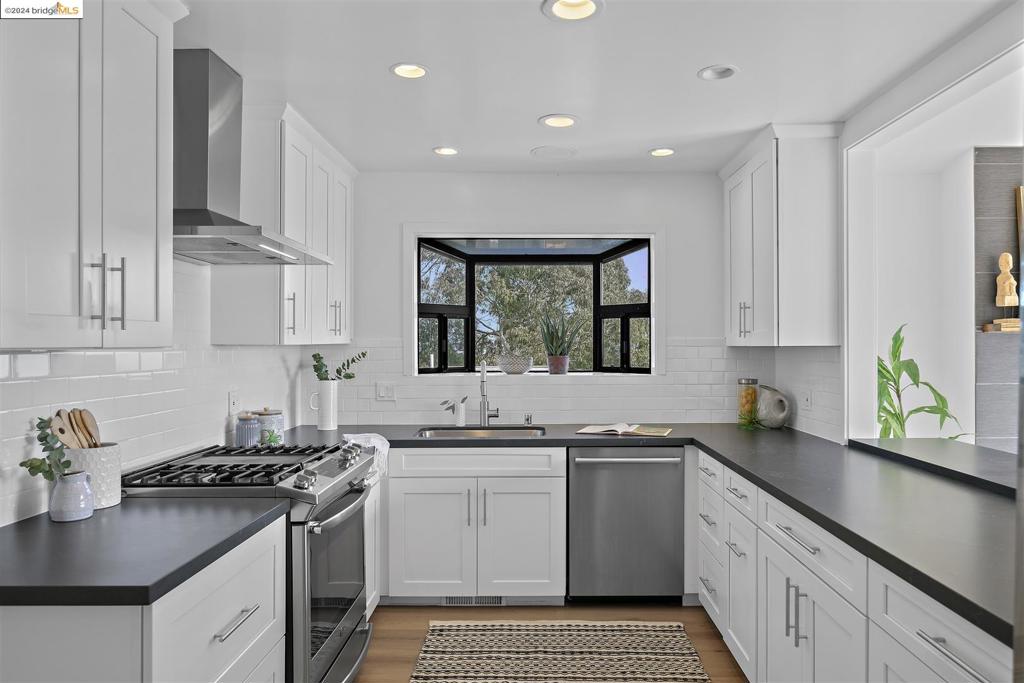 LOWER MONTCLAIR - Residential