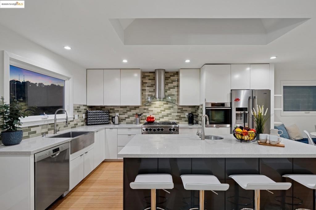 MONTCLAIR - Residential