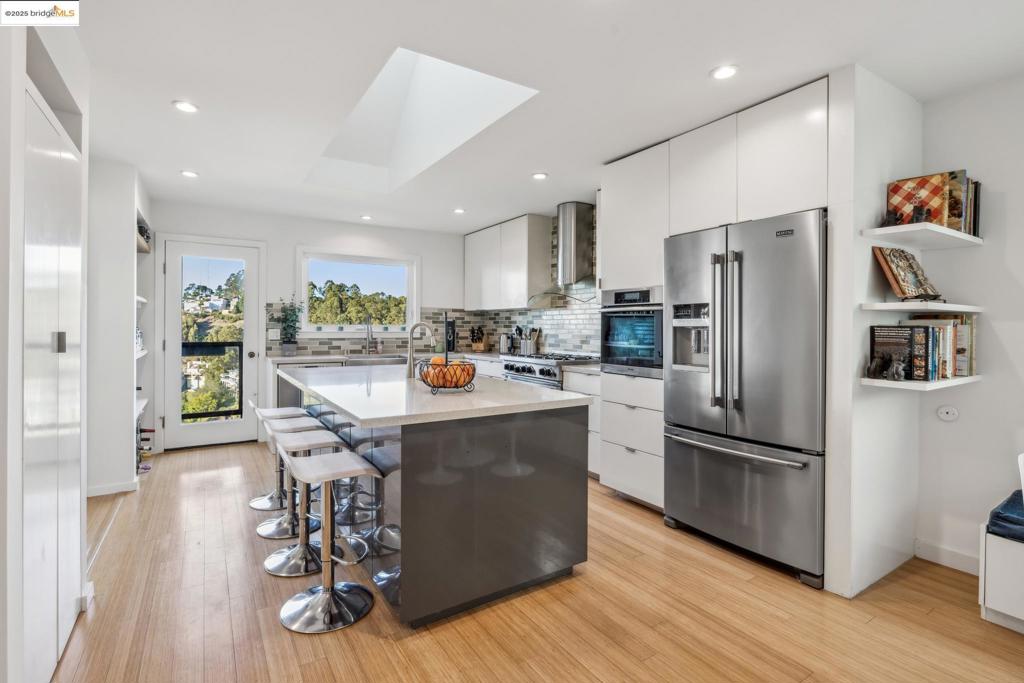 MONTCLAIR - Residential