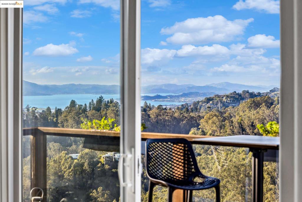 MONTCLAIR - Residential