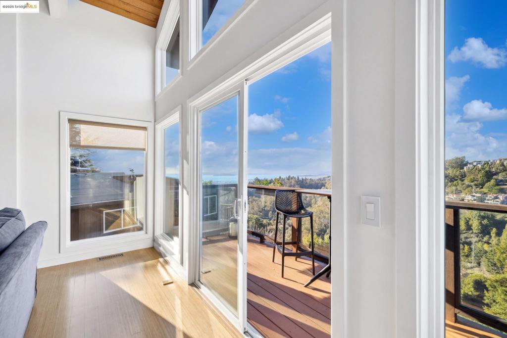 MONTCLAIR - Residential