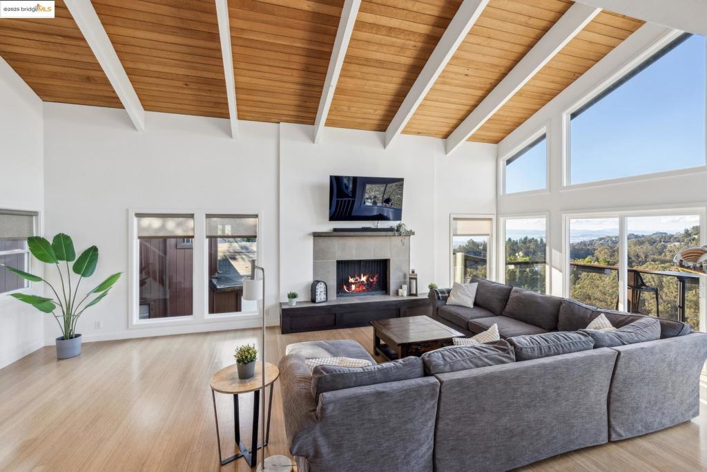 MONTCLAIR - Residential